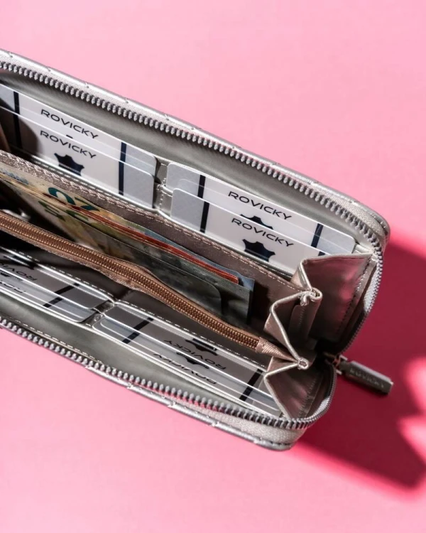 3be15d544e7f2589607bd8fa5cf77177
